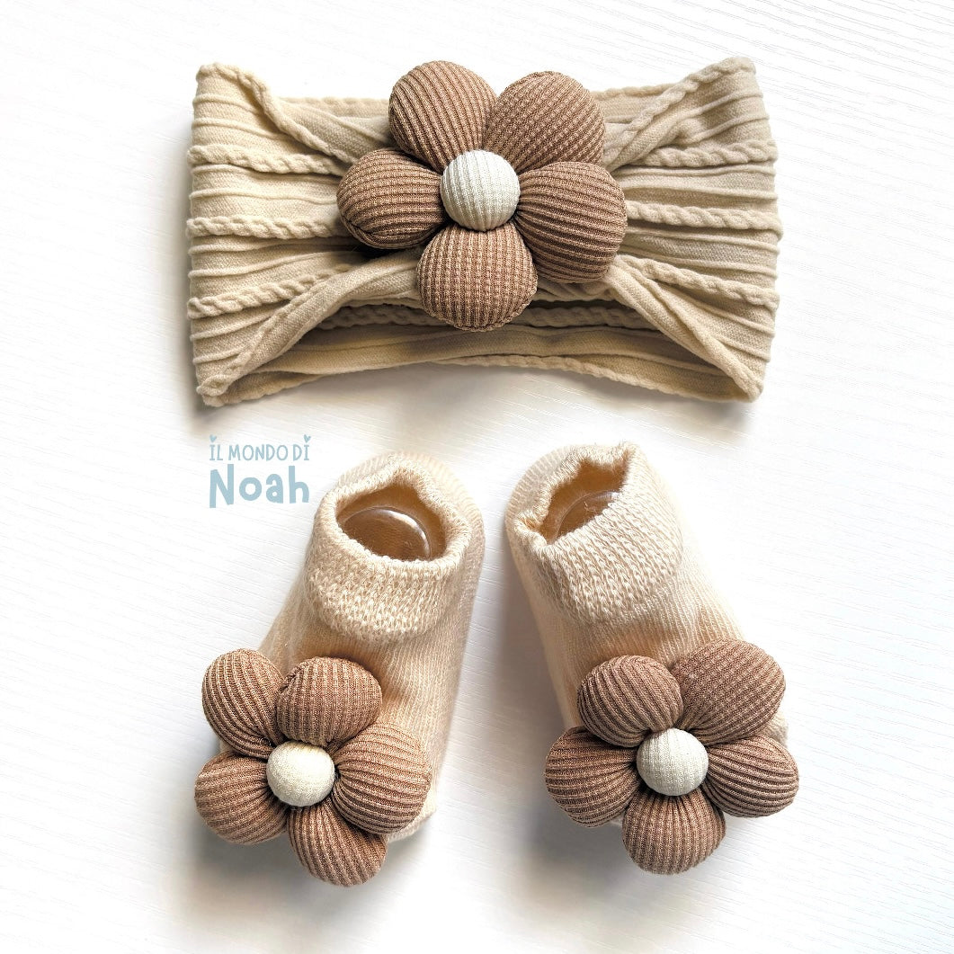 Set Margherita Neonato – Fascia, Catenella Portaciuccio e Calzini