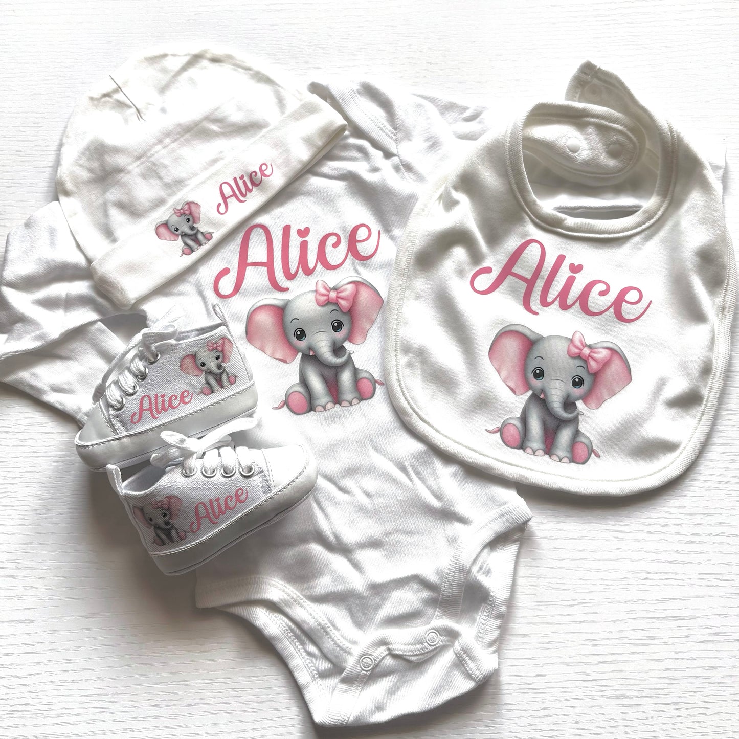 Set Nascita Personalizzato. Body, Scarpette, Bavaglino, Cappellino.