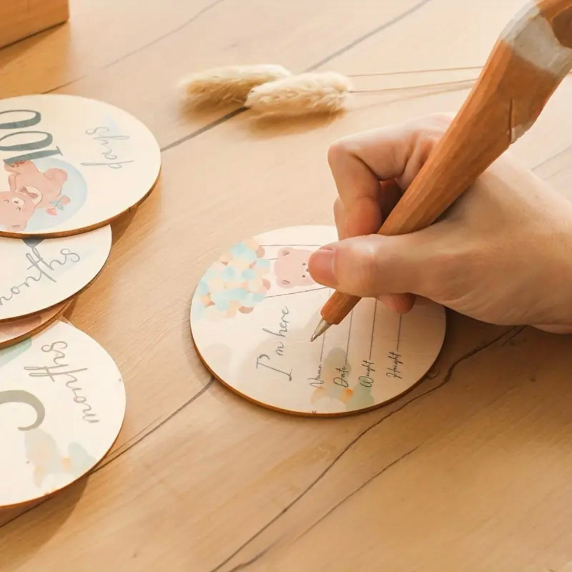 Cofanetto con Cards Complimese in Legno – Set Regalo Neonato per Foto dei 12 Mesi